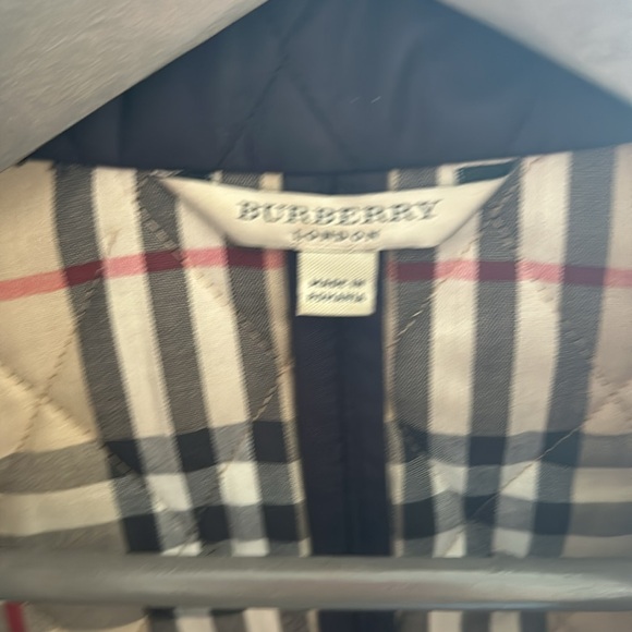 Burberry quilted jacket - Picture 3 of 7
